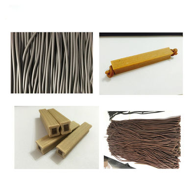 Torsions-Doppelfarbhundeimbiss-Haustier, welches die Maschine kaut Lebensmittelproduktion herstellt