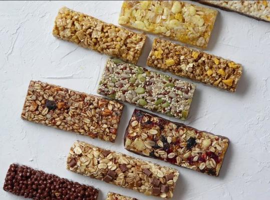 Kontinuierliche und automatische Sesam-Cerealienriegel-Herstellungsmaschine, Erdnuss-Chikki-Maschine