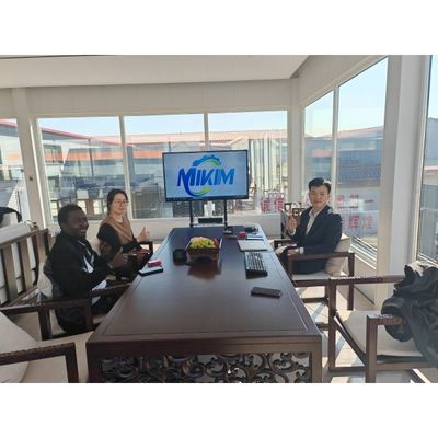 Natürliche Knochen-Pressmaschine der ungegerbten Schlachthaut Hunde, Haustierlebensmittelverarbeitungsausrüstung