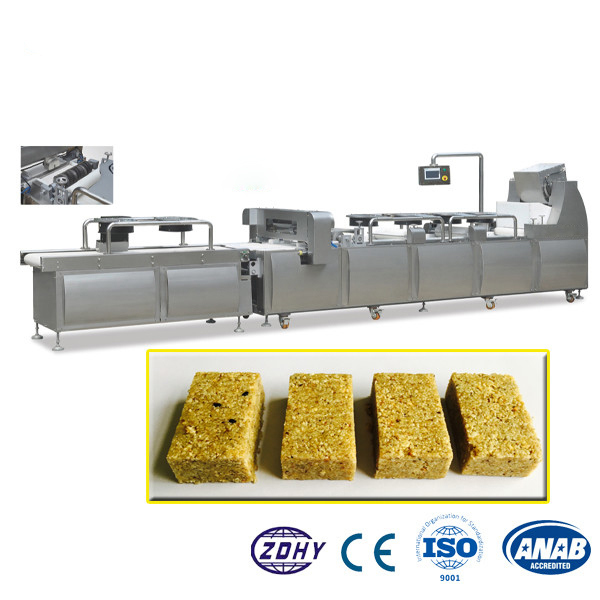 Erdnuss-Schokoriegel Maschine herstellend